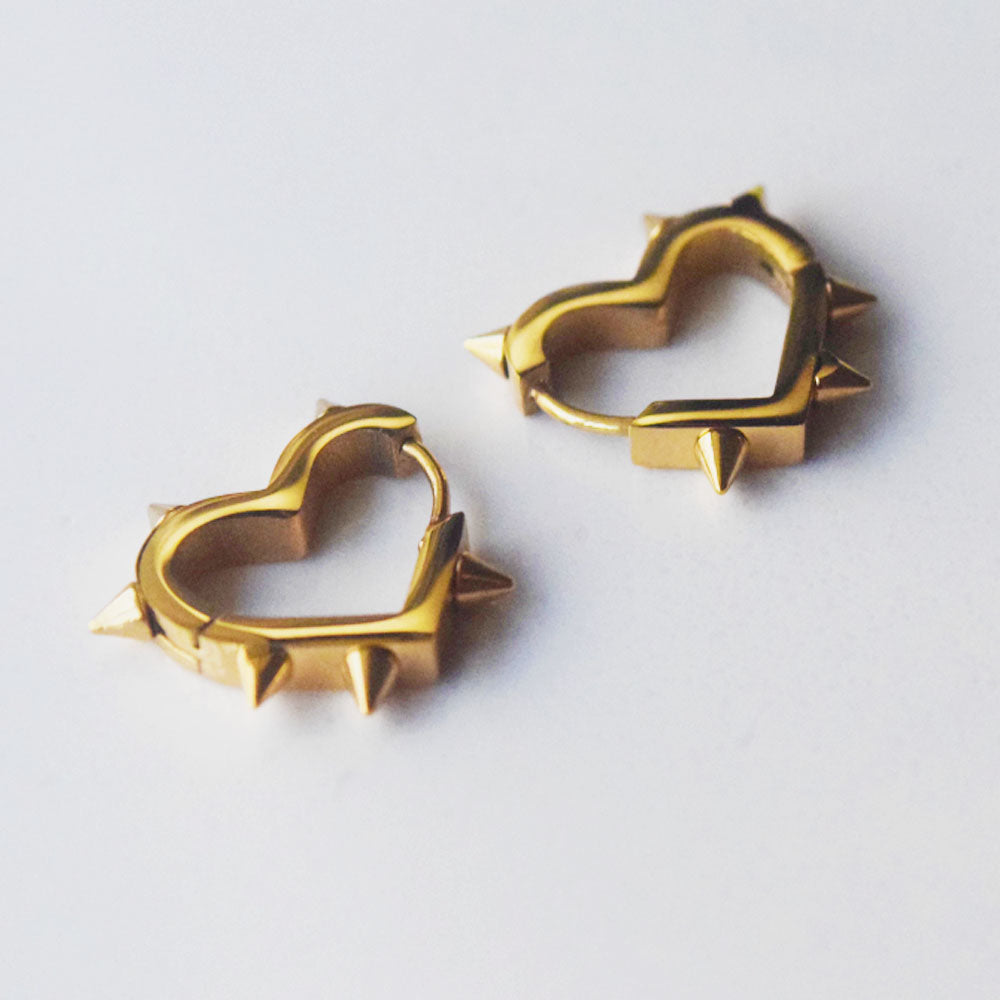 wholesale stainless steel heart huggie hoop gold earring jewelry unisex for women men China manufacturer factory supplier