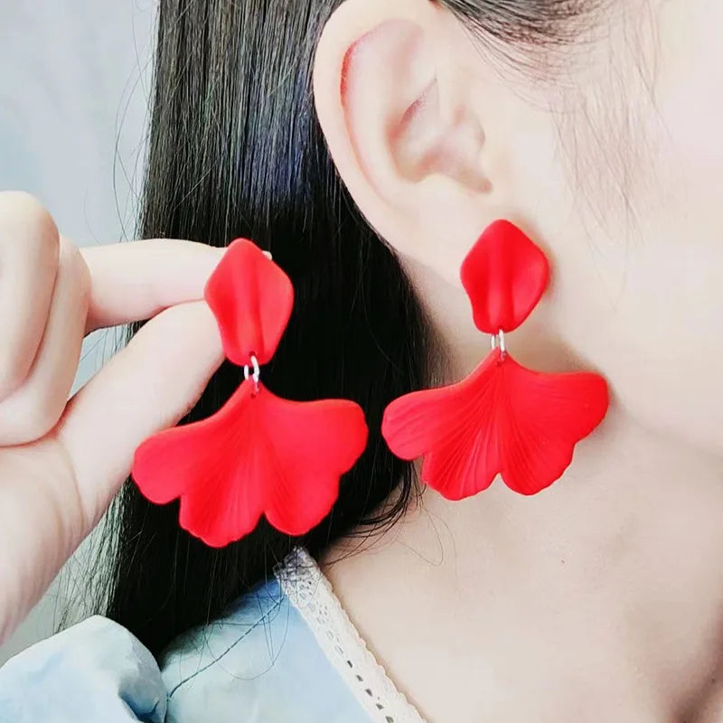 Candy Color 12 Women's Earrings Korean Acrylic Drop Earrings for Women Statement Geometric Leaf Earring Fashion Female Jewelry