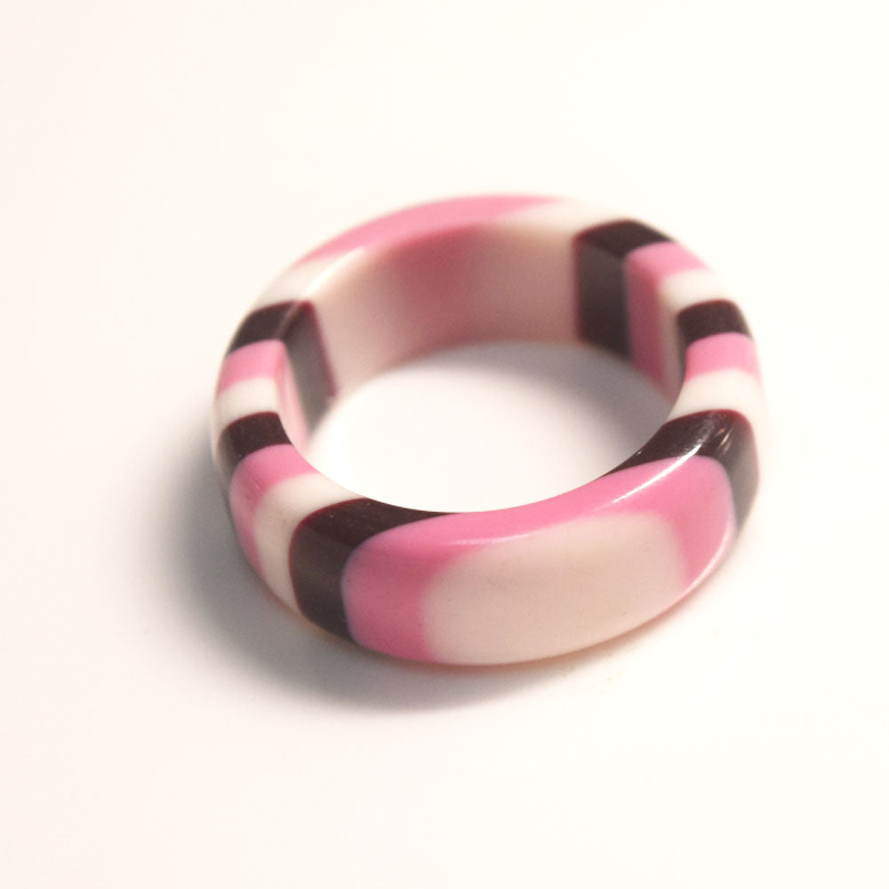 Korean style punk design plastic acrylic resin rainbow color finger ring women kids rings jewelry unisex