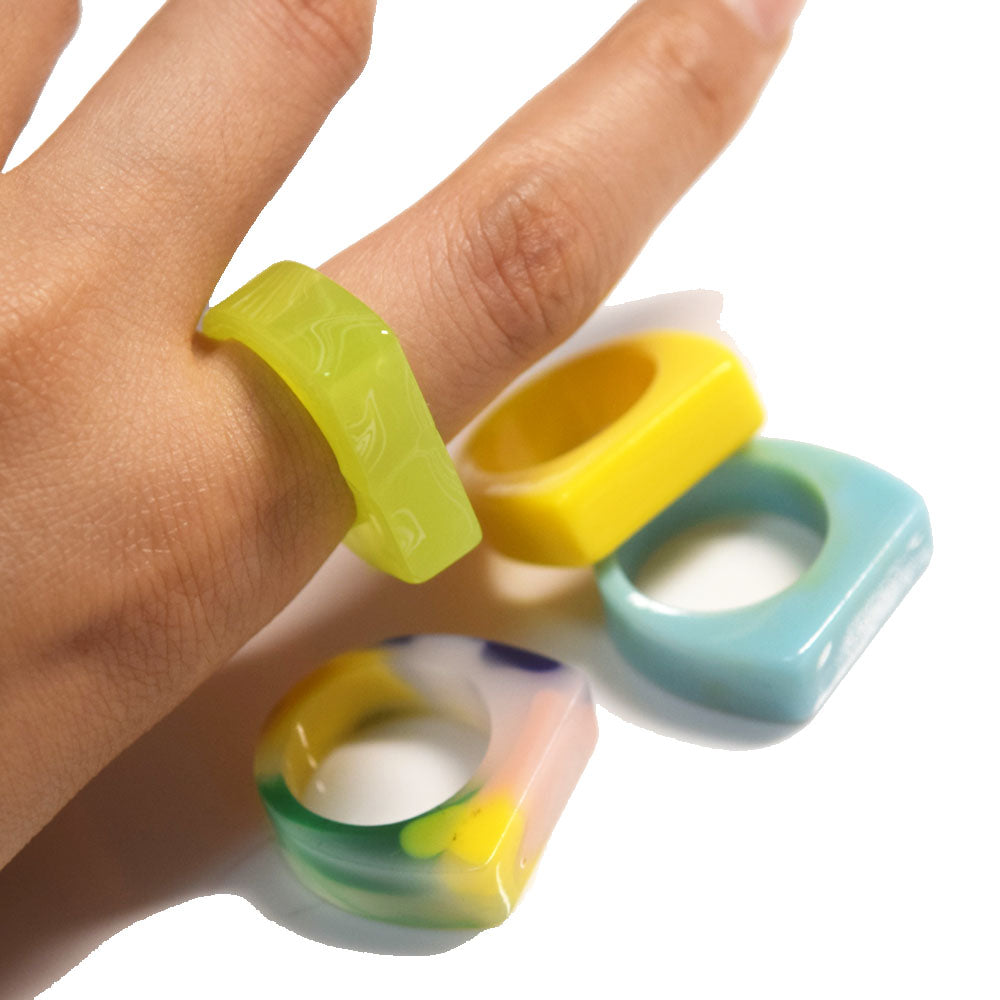 Korean style Classic punk design plastic acrylic resin finger ring women kids rings jewelry unisex