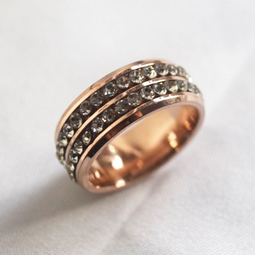 wholesale stainless steel rectangle zircon beads bezel paving inlay finger ring jewelry fashion accessories China supplier