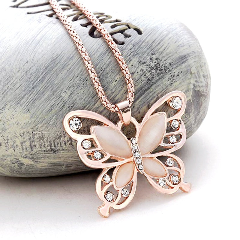 Trendy fashion Alloy women butterfly sweater chain rose gold opal crystal rhinestone butterfly charm jewelry dainty butterfly necklace