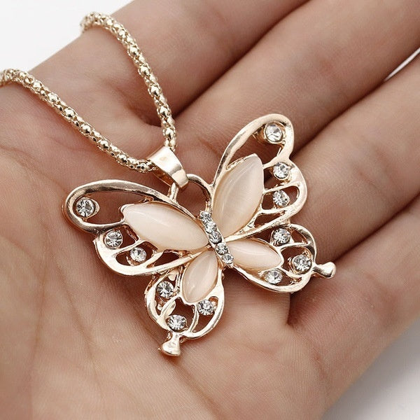 Trendy fashion Alloy women butterfly sweater chain rose gold opal crystal rhinestone butterfly charm jewelry dainty butterfly necklace