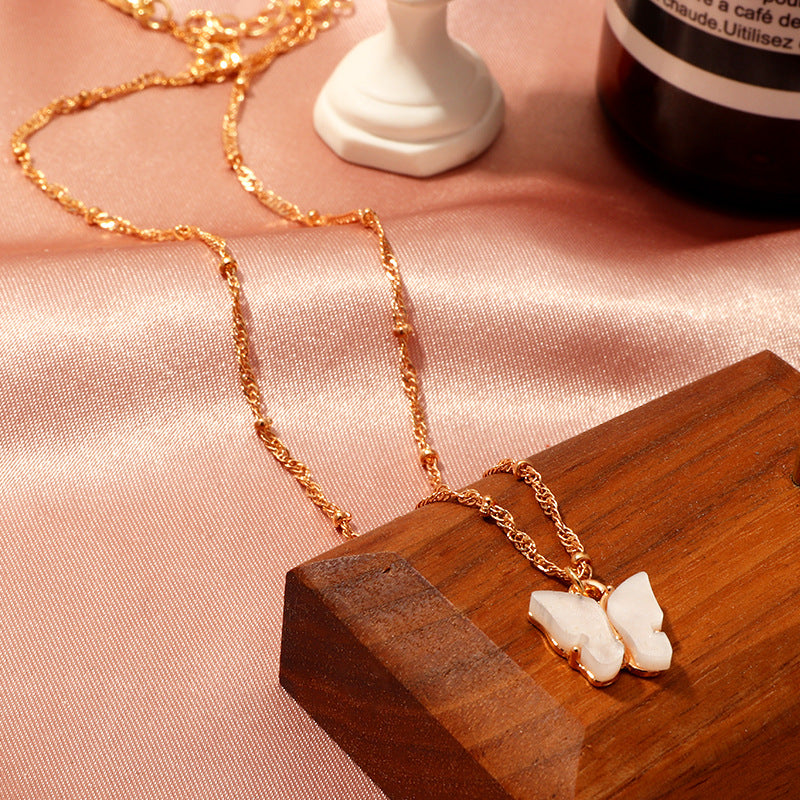 6 colors available fashion trendy resin acrylic pendant butterfly with beads chain necklace jewelry women
