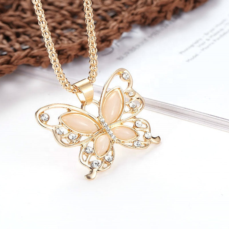 Trendy fashion Alloy women butterfly sweater chain rose gold opal crystal rhinestone butterfly charm jewelry dainty butterfly necklace