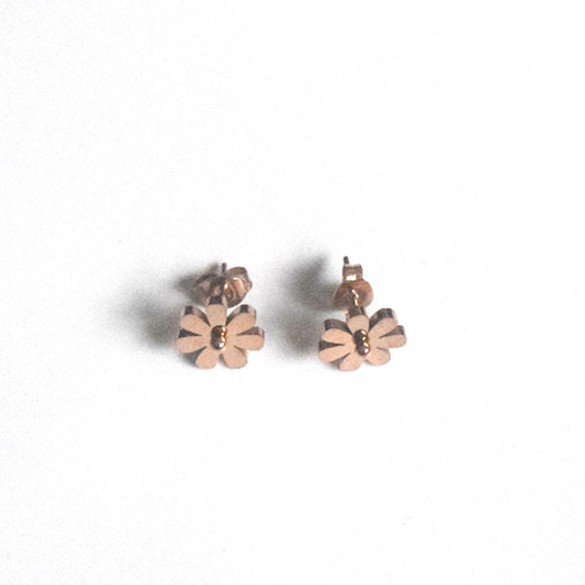 wholesale tiny charm stainless steel daisy flower stud earrings jewelry earring unisex china manufacturer supplier