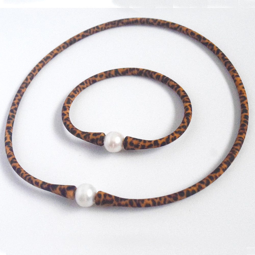 sea travel silicone rubber bracelet necklace jewelry set waterproof with genuine pearl charm bead leopard print
