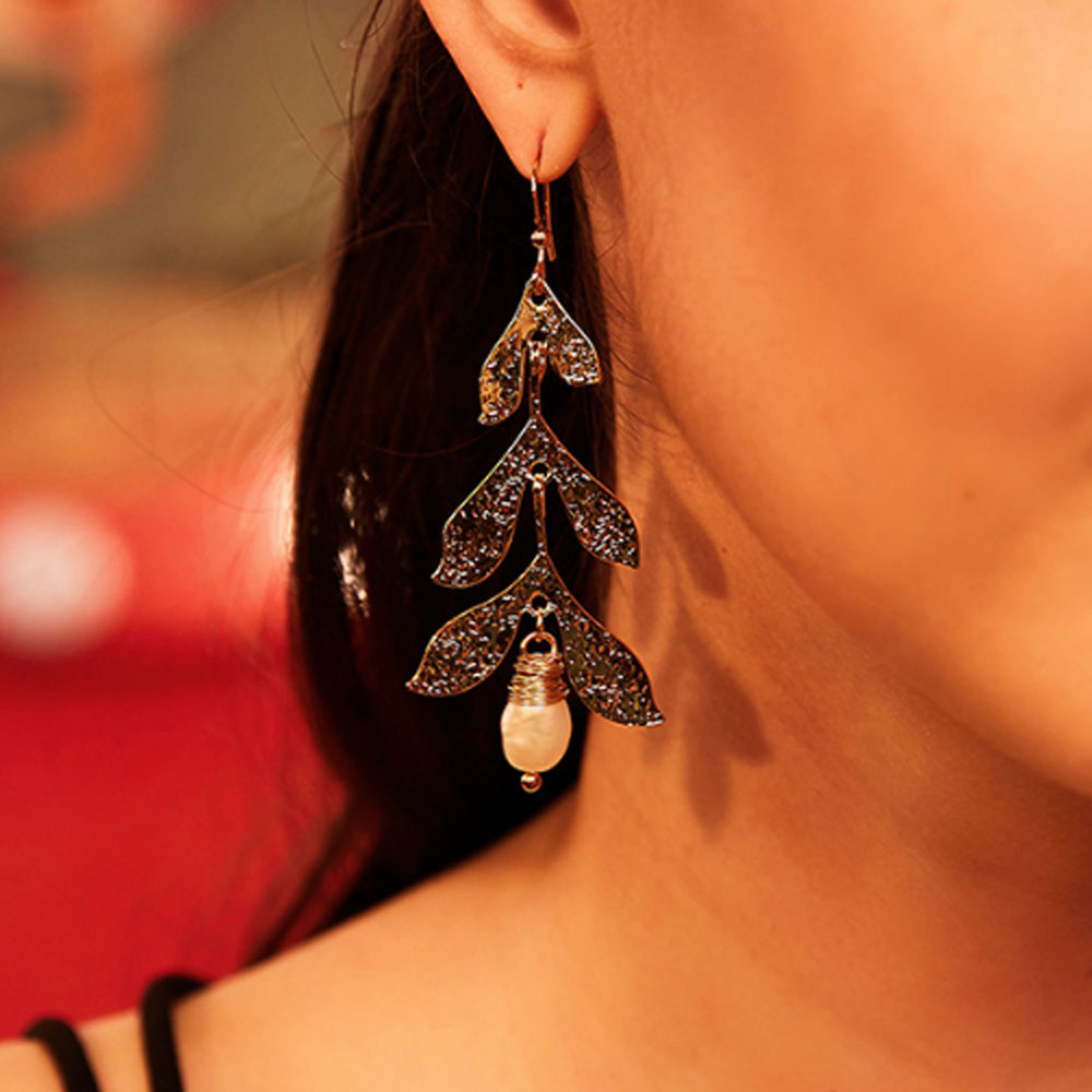 handmade fashionable bohemian Korean fresh water pearl long dangling earrings jewelry for lady