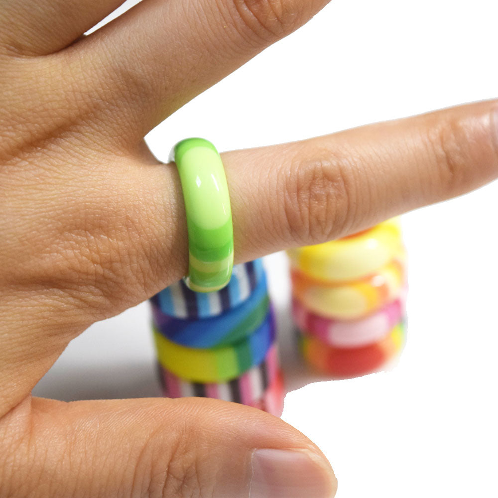 Korean style punk design plastic acrylic resin rainbow color finger ring women kids rings jewelry unisex