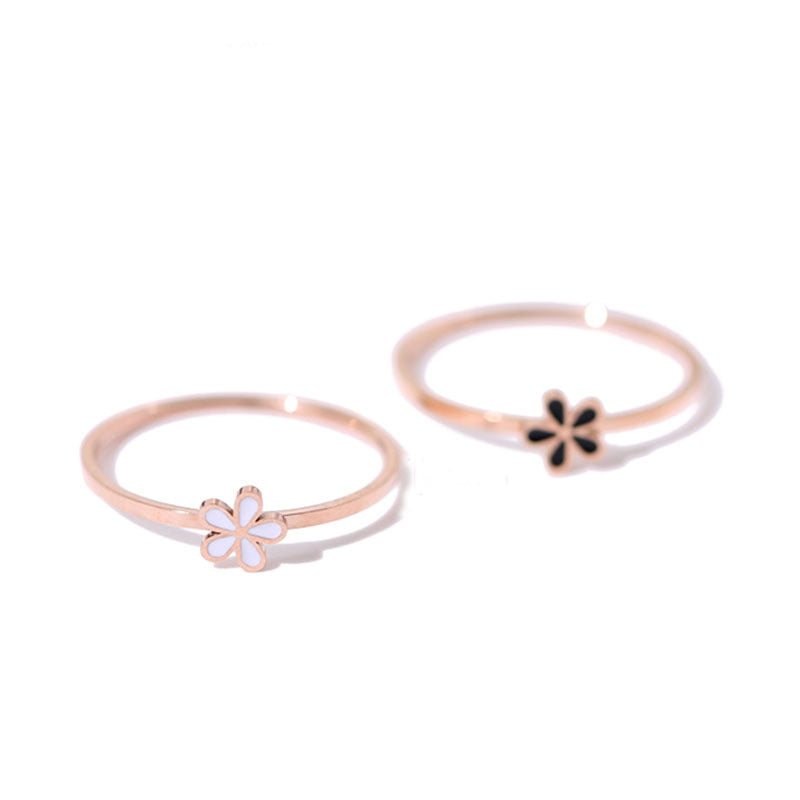 wholesale fashion wedding party stainless steel daisy flower charm finger ring jewelry unisex rings manufacturer supplier
